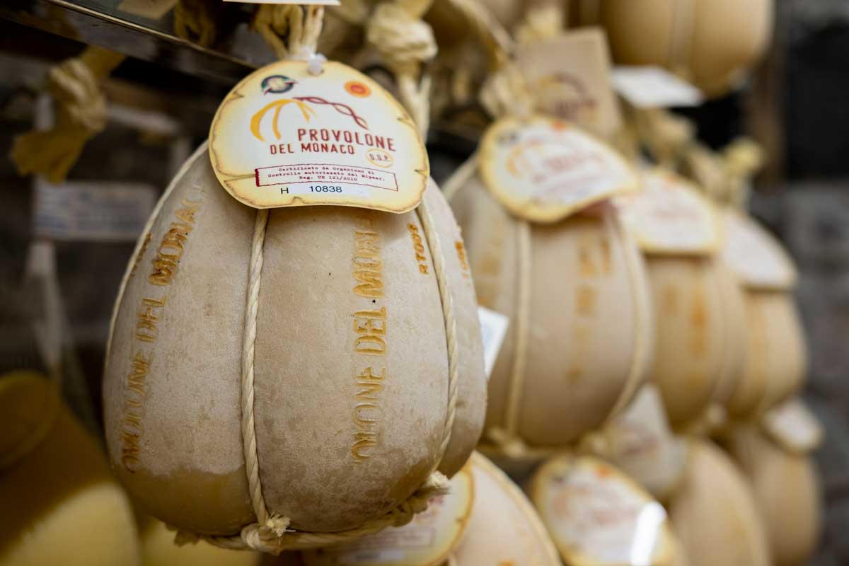 Provolone del monaco DOP